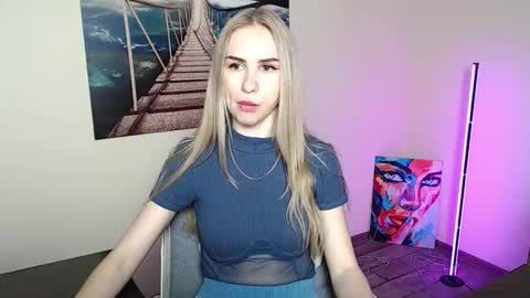 Snapshot of erikagavin chatting on 27, 5, 2026 Erika online show from 27, 5, 2026