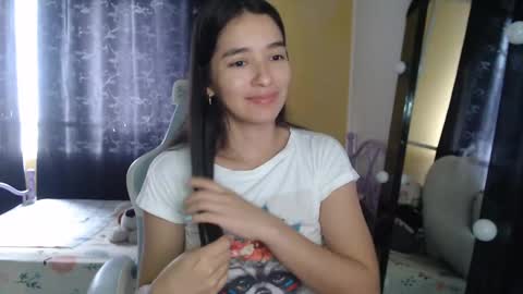 erina_1 online show from 24, 9, 2025