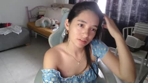 erina_1 online show from 22, 4, 2026