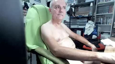 Snapshot of ernello chatting on 9, 7, 2026 ernello online show from 9, 7, 2026