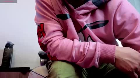 Snapshot of ernesto_rodriguez_82 chatting on 11, 11, 2025 ernesto rodriguez 82 online show from 11, 11, 2025