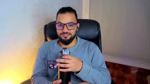 Snapshot of ernesto_rodriguez_82 chatting on 12, 6, 2026 ernesto rodriguez 82 online show from 12, 6, 2026