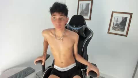 ero_boy40 online show from 1, 7, 2026