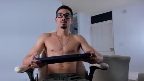 eros_becker_ online show from 25, 5, 2026