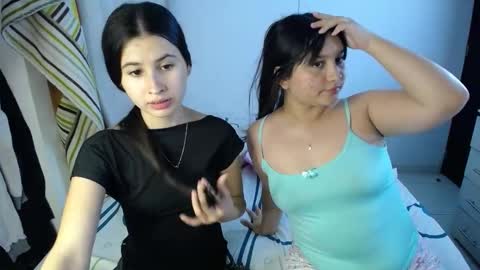 Snapshot of erosgirls_ chatting on 15, 11, 2025 erosgirls_ online show from 15, 11, 2025