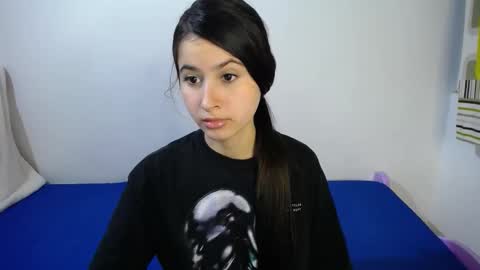 Snapshot of erosgirls_ chatting on 13, 12, 2025 erosgirls_ online show from 13, 12, 2025