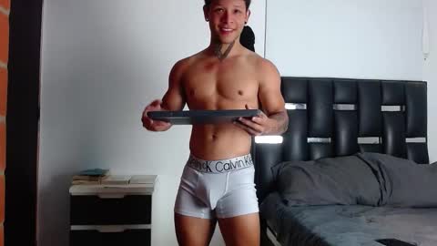 Snapshot of erosscott chatting on 14, 10, 2025 Eros online show from 14, 10, 2025