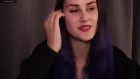 erotic_synth_goddess online show from 17, 10, 2025