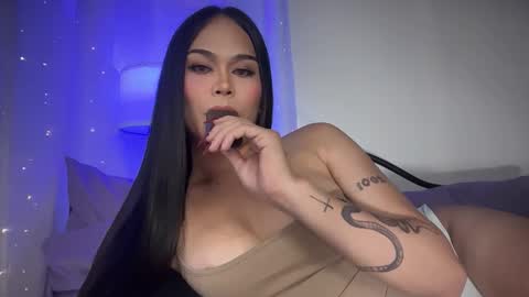 Snapshot of erotictsmonica chatting on 4, 11, 2025 monica online show from 4, 11, 2025