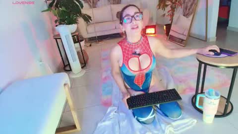 Snapshot of erotik_lady chatting on 13, 10, 2025 TINY online show from 13, 10, 2025