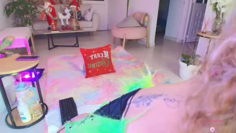 Snapshot of erotik_lady chatting on 26, 11, 2025 TINY online show from 26, 11, 2025