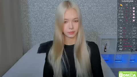 Megan and Brad online show from 17, 11, 2025