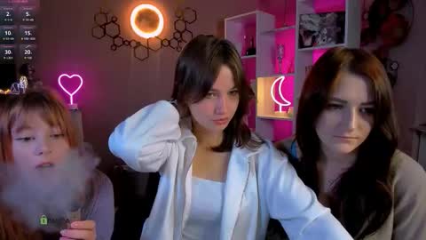 esma_shine online show from 15, 9, 2025