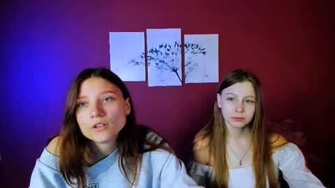 esme_moore_ online show from 21, 10, 2025