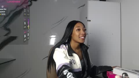 esmeralda_bk online show from 2, 10, 2025