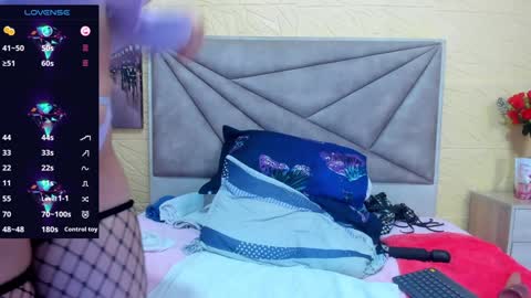Snapshot of esmeralda_oikos chatting on 12, 12, 2024 Esmeralda .INDEPENDENT MODEL online Monday to Saturday 3 pm Chicago online show from 12, 12, 2024