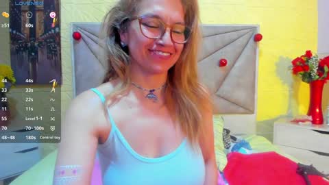 Snapshot of esmeralda_oikos chatting on 6, 2, 2025 Esmeralda .INDEPENDENT MODEL online Monday to Saturday 3 pm Chicago online show from 6, 2, 2025