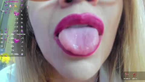Snapshot of esmeralda_oikos chatting on 3, 3, 2025 Esmeralda .INDEPENDENT MODEL online Monday to Saturday 3 pm Chicago online show from 3, 3, 2025