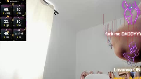 Esmeralda online show from 24, 2, 2026