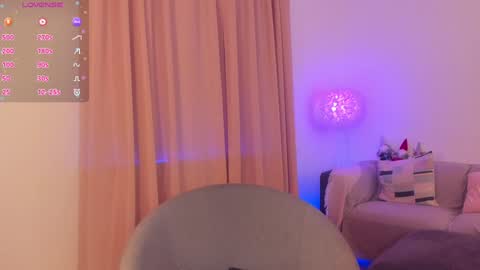 Esmi online show from 7, 1, 2025