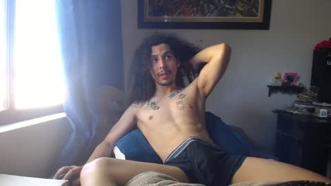 Esnider online show from 29, 1, 2025