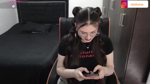 Snapshot of espagamer5 chatting on 22, 10, 2025 Xbebetax online show from 22, 10, 2025