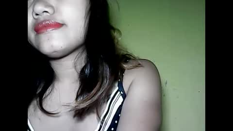 Snapshot of especialgirl_28 chatting on 5, 12, 2024 especialgirl_28 online show from 5, 12, 2024