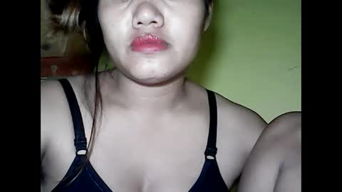 Snapshot of especialgirl_28 chatting on 15, 12, 2024 especialgirl_28 online show from 15, 12, 2024