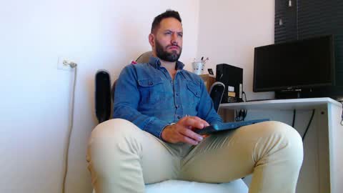 esteban online show from 3, 4, 2026