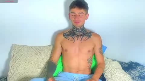 Esteban independent model online show from 25, 6, 2026