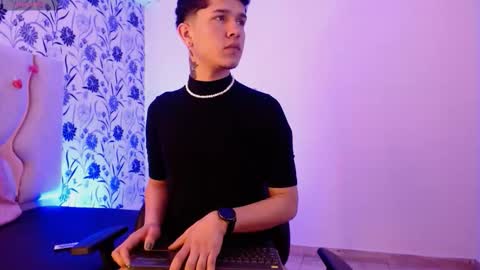 estefan_tay online show from 5, 2, 2026