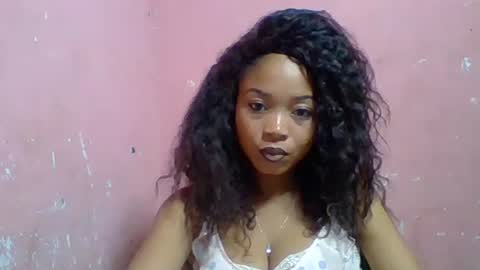 estelah20 online show from 9, 9, 2025