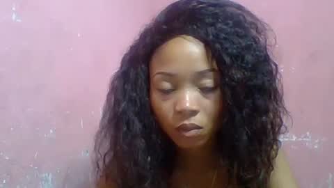 estelah20 online show from 15, 9, 2025