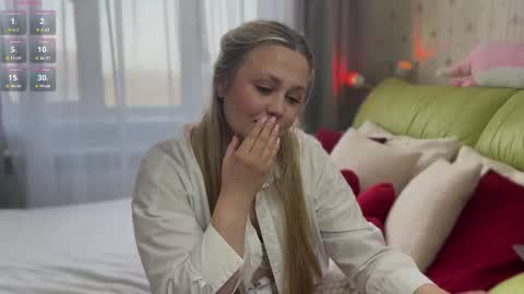 Estella online show from 11, 3, 2026