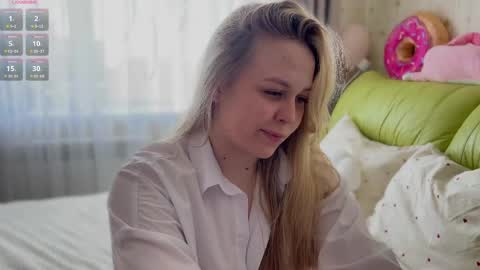 Estella online show from 24, 4, 2026