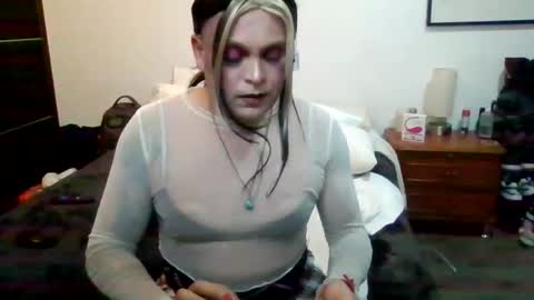 Snapshot of estephanieaguilar chatting on 26, 10, 2025 Estephanie Aguilar online show from 26, 10, 2025