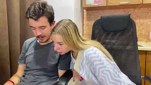 Ester online show from 10, 10, 2025