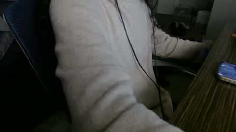 Snapshot of estessaid chatting on 14, 10, 2025 94Bottles online show from 14, 10, 2025