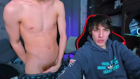 Snapshot of esthetics_boys chatting on 25, 2, 2025 LOUIS online show from 25, 2, 2025