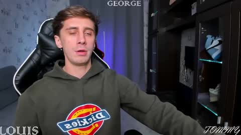 Snapshot of esthetics_boys chatting on 12, 3, 2025 LOUIS online show from 12, 3, 2025