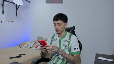 estivenvel online show from 22, 2, 2026