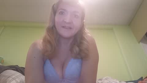 Snapshot of estrellawalters chatting on 8, 12, 2024 estrellawalters online show from 8, 12, 2024