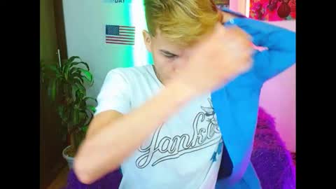 Snapshot of estrellita__jordan chatting on 19, 1, 2025 JORDAN online show from 19, 1, 2025