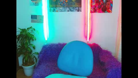 Snapshot of estrellita__jordan chatting on 4, 2, 2025 JORDAN online show from 4, 2, 2025