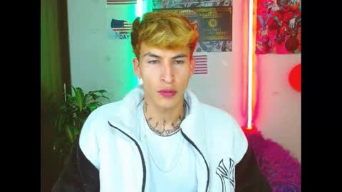 Snapshot of estrellita__jordan chatting on 9, 3, 2025 JORDAN online show from 9, 3, 2025