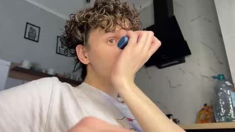 Snapshot of estremecerse chatting on 28, 2, 2026 Alex online show from 28, 2, 2026