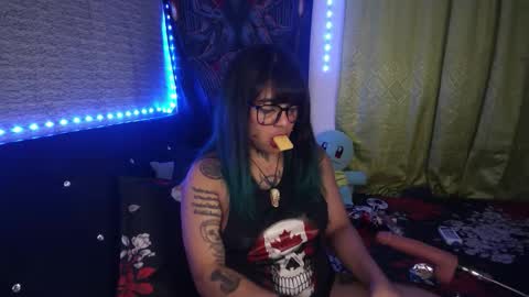 Snapshot of eta_carinae6 chatting on 5, 11, 2025 eta_carinae6 online show from 5, 11, 2025