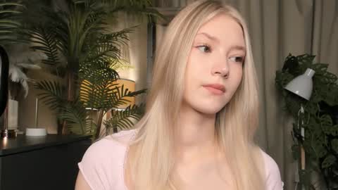 Natalie online show from 30, 11, 2025