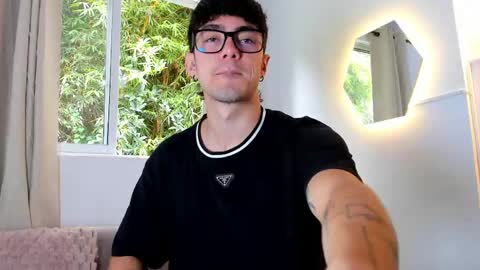 etham_wolf1 online show from 30, 5, 2026