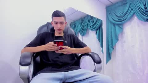 Ethan online show from 11, 1, 2025